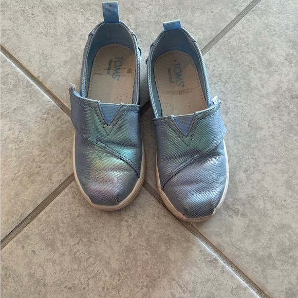 Toms Other - TOMS Kids Iridescent Blue Sneakers